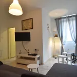 Apartment De Amicis
